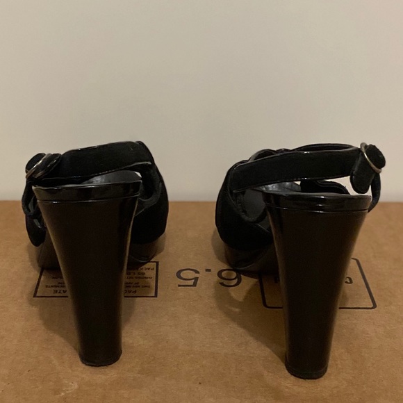 Banana republic suede heels - Picture 4 of 6